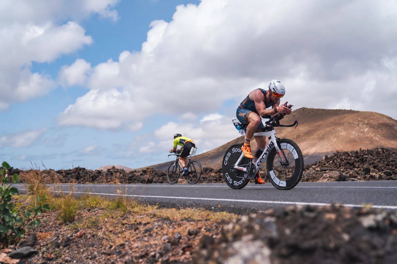 Joe riding his white Cervélo with CES racing wheels at IRONMAN Lanzarote